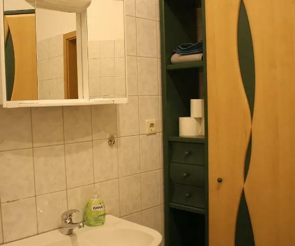 An Der Alten Schule 2 *